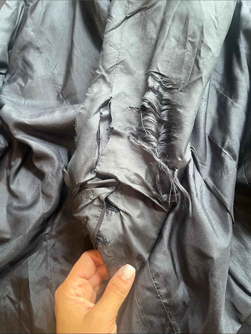 CHANEL Dark Navy Blazer with Gold Buttons - Picture 11 of 16